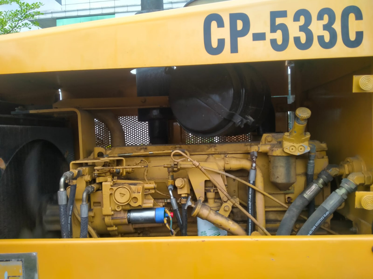 ALAT BERAT CATERPILLAR CP-533C