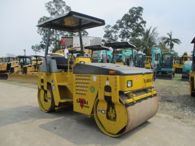 ALAT BERAT SAKAI SW500-1
