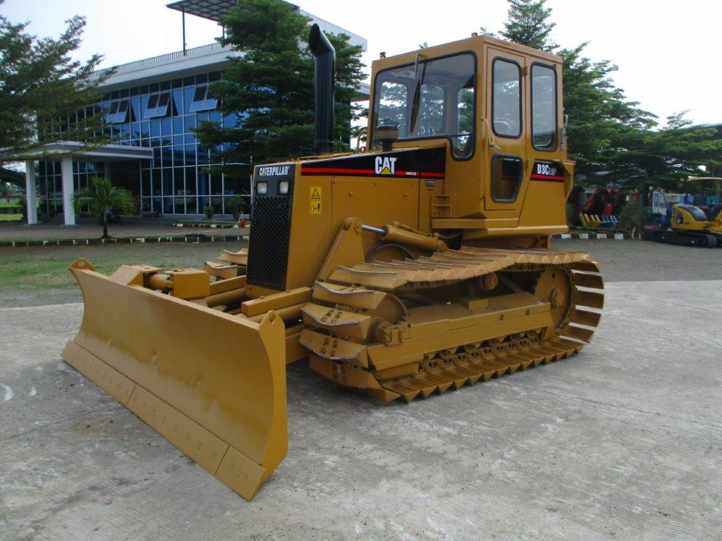 ALAT BERAT CAT D3C