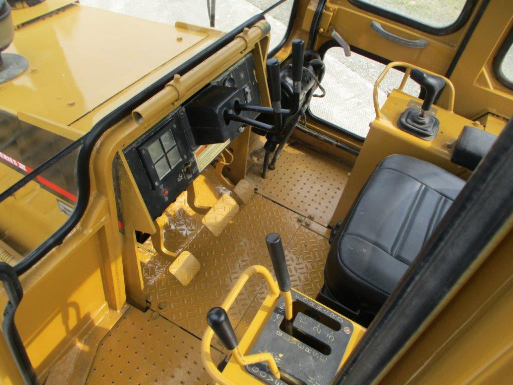 ALAT BERAT CAT D3C
