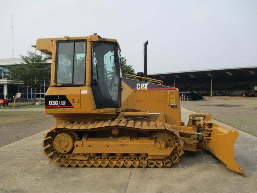 ALAT BERAT CATERPILLAR D3G