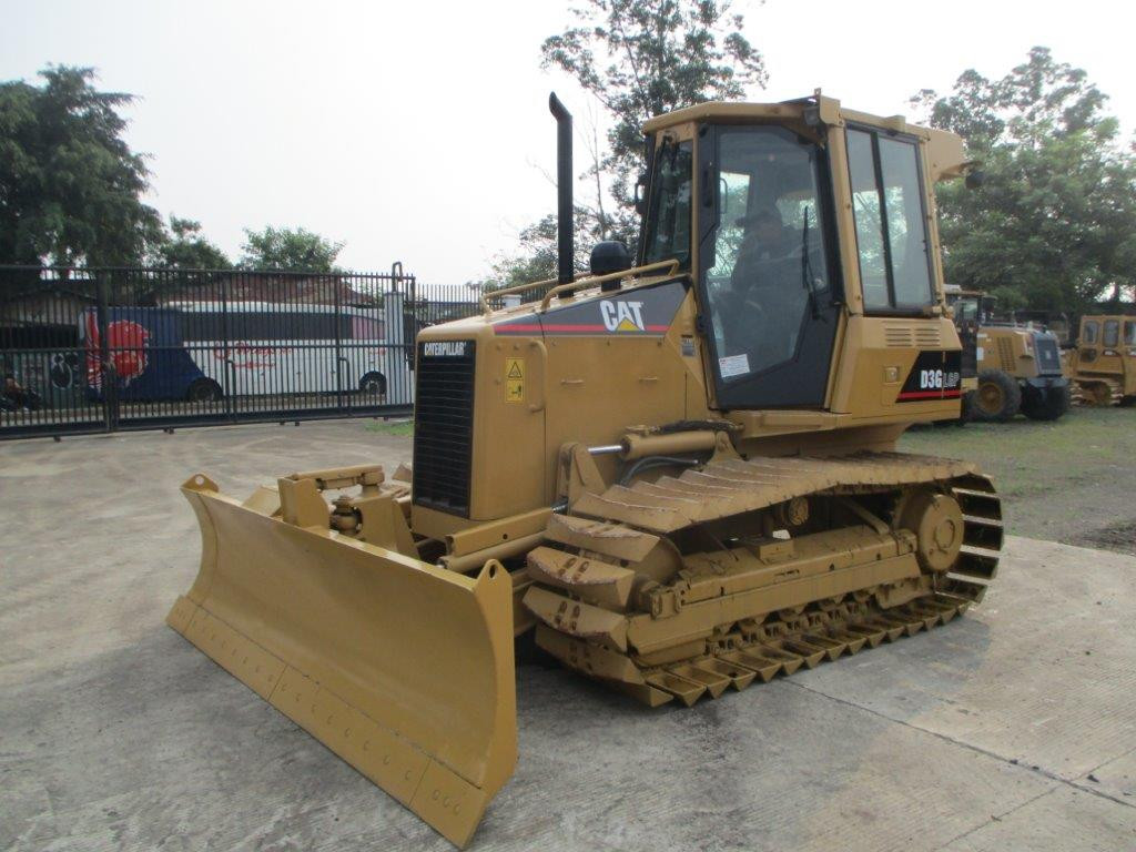 ALAT BERAT CATERPILLAR D3G