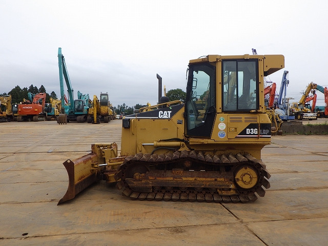 ALAT BERAT CATERPILLAR D3G