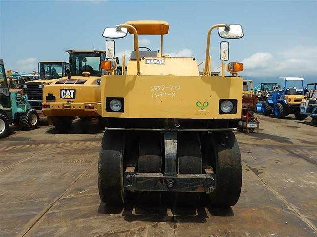 ALAT BERAT SAKAI TS200