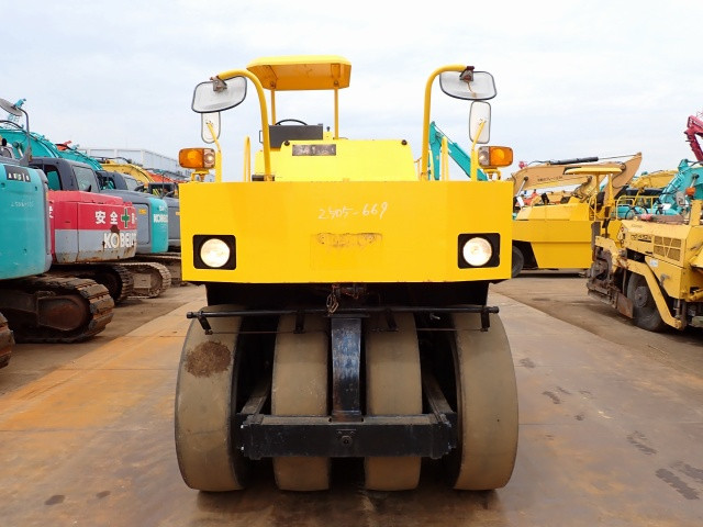 ALAT BERAT SAKAI TS200