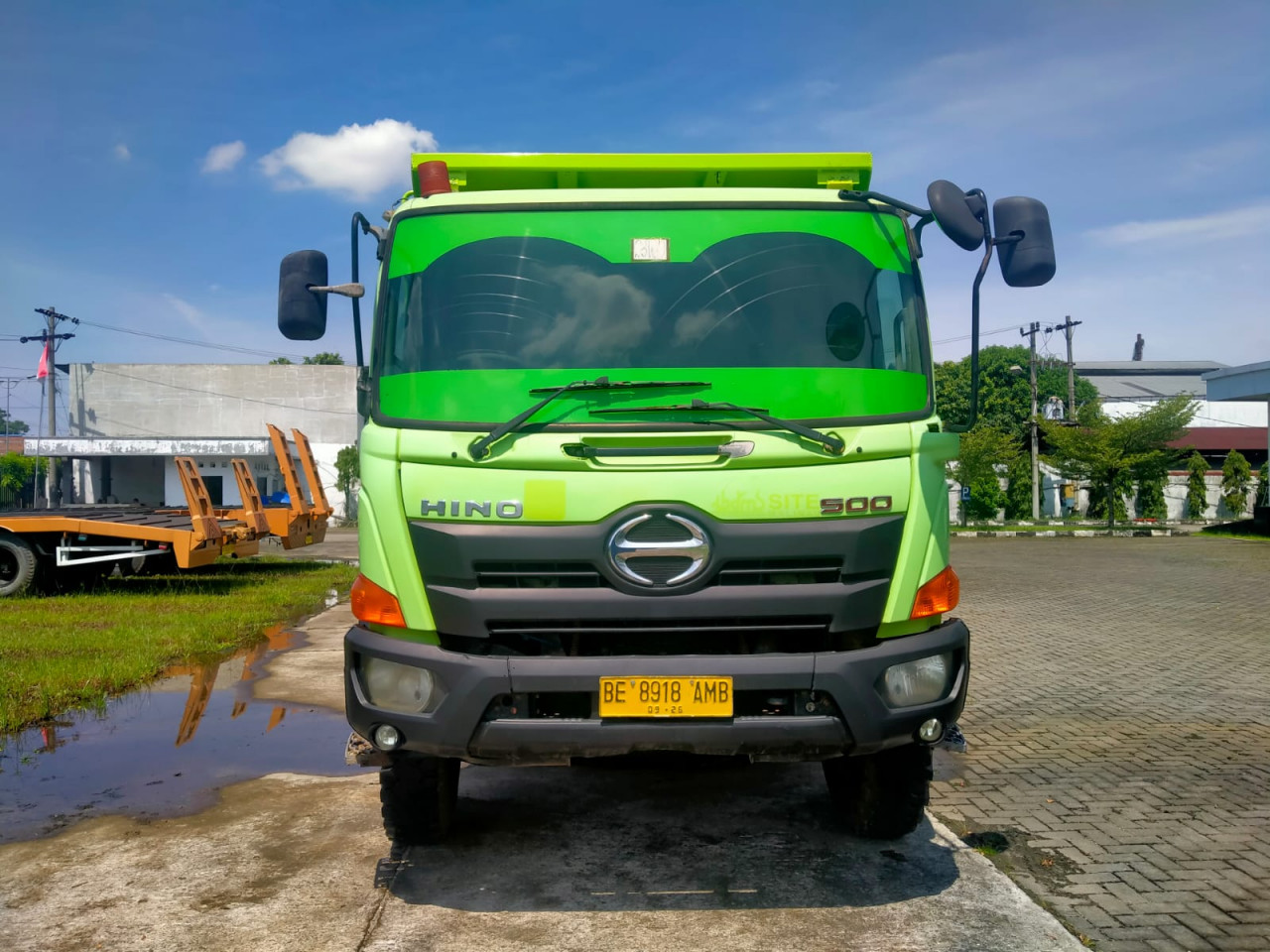 TRUK HINO FM8JN1D-EGJ TRONTON (6X4)