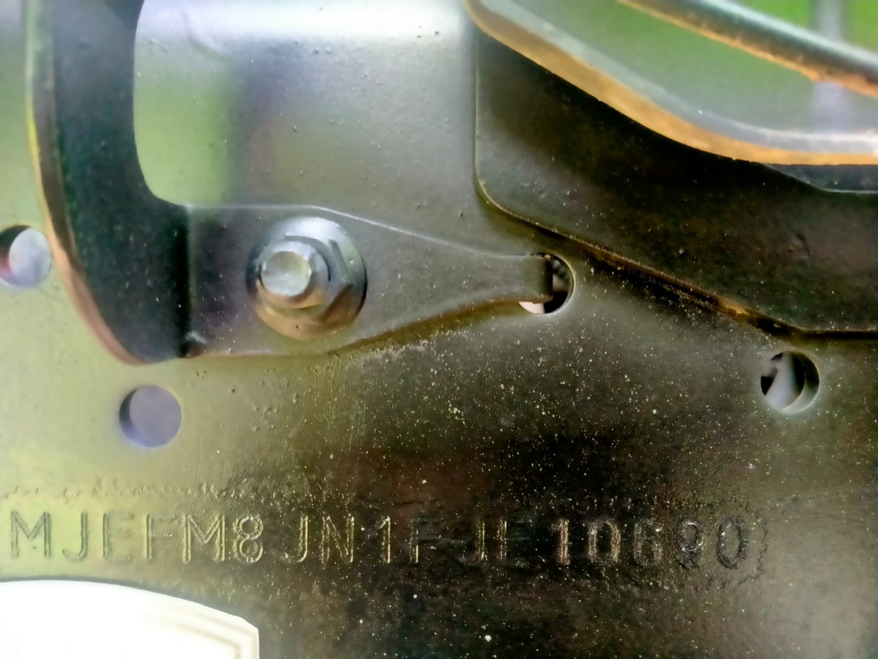 TRUK HINO FM8JN1D-EGJ TRONTON (6X4)