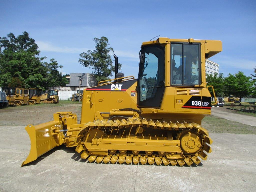 ALAT BERAT CATERPILLAR D3G