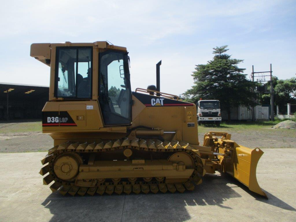 ALAT BERAT CATERPILLAR D3G