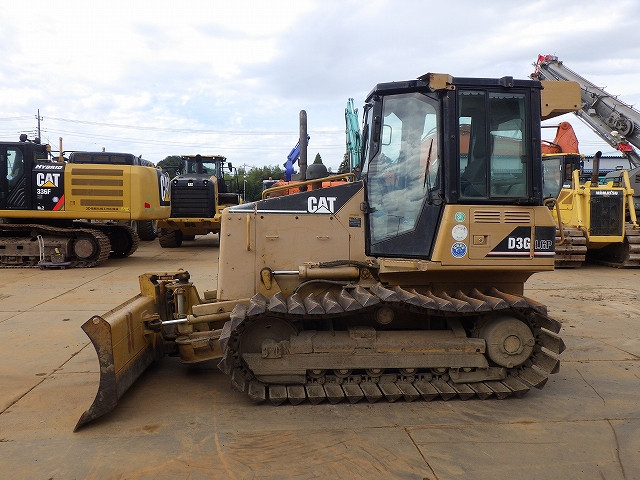 ALAT BERAT CATERPILLAR D3G