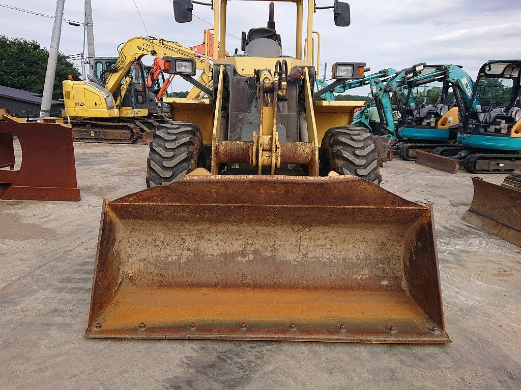 ALAT BERAT KOMATSU WA100-5
