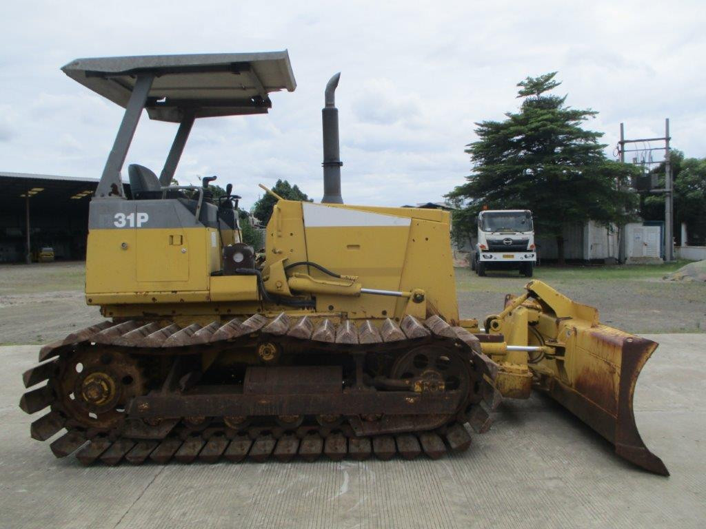 ALAT BERAT KOMATSU D31P-20E