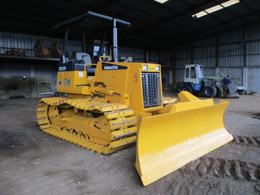 ALAT BERAT KOMATSU D31P-20E