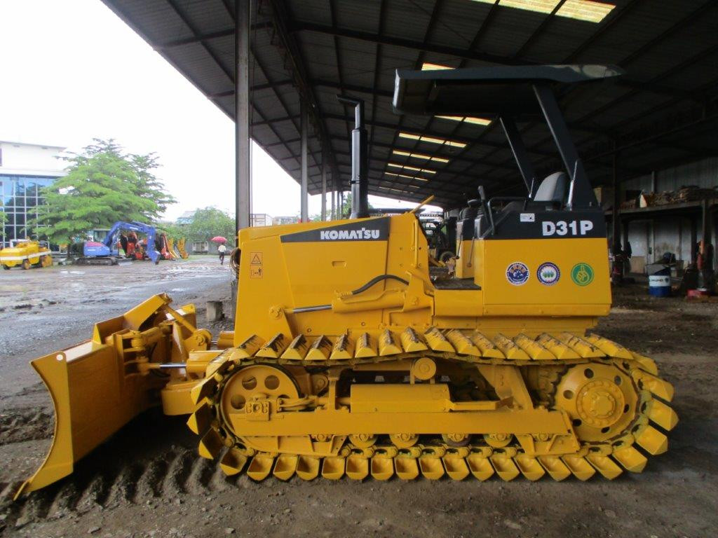 ALAT BERAT KOMATSU D31P-20E