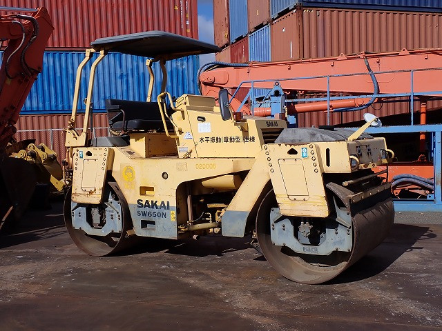 ALAT BERAT SAKAI SW650