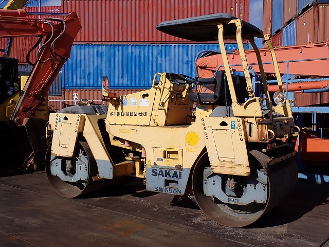 ALAT BERAT SAKAI SW650