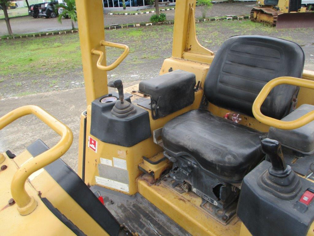 ALAT BERAT CATERPILLAR D3G