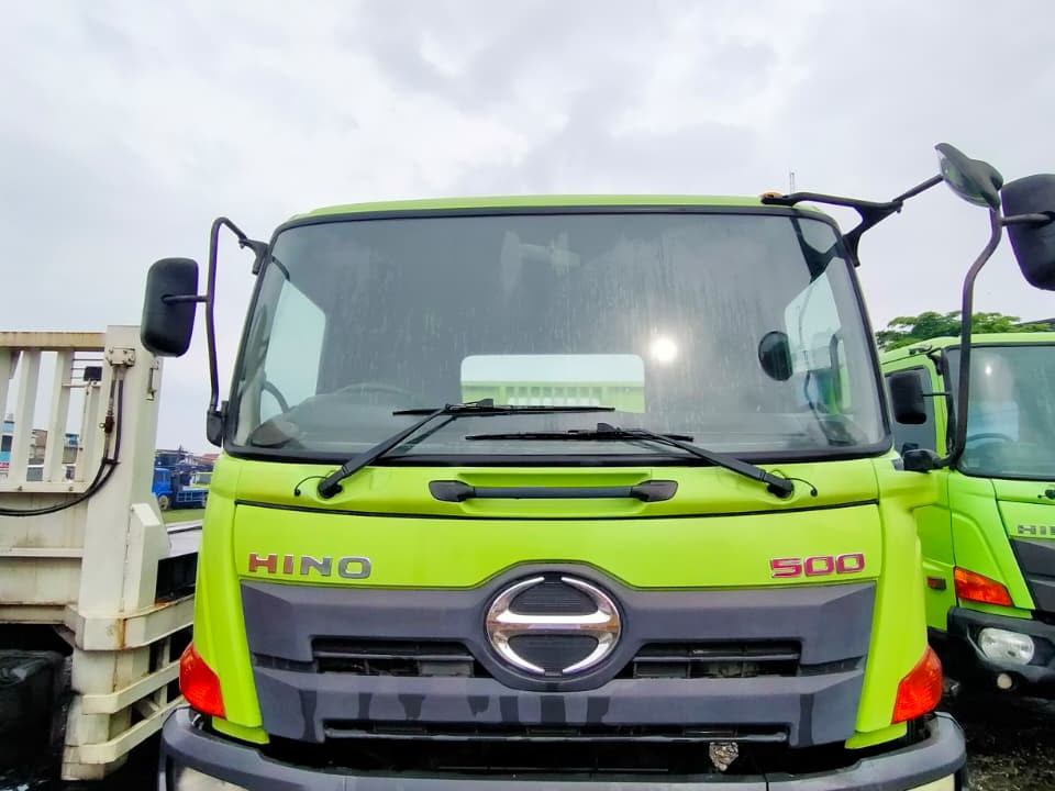 TRUK HINO FM 260 JD