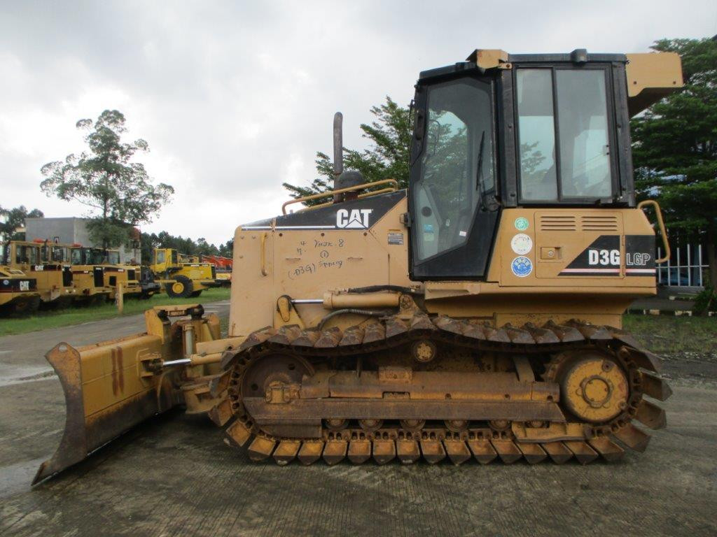 ALAT BERAT CATERPILLAR D3G