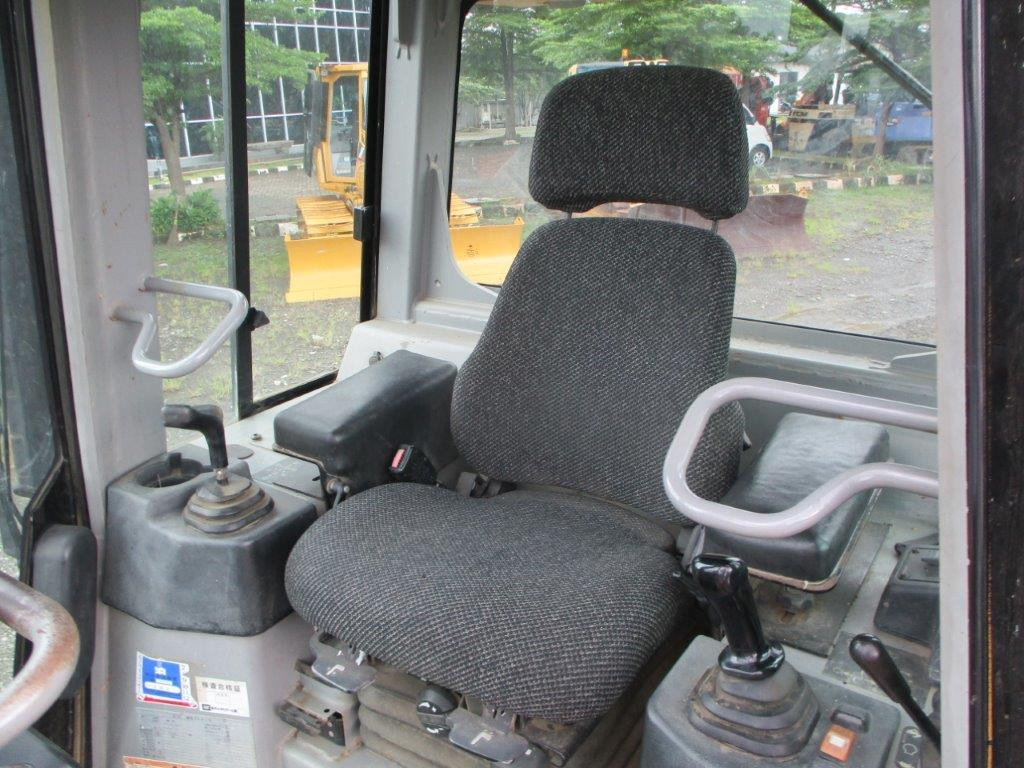 ALAT BERAT CATERPILLAR D3G