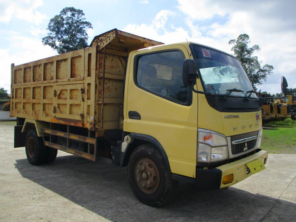 TRUK MITSUBISHI FE SUPER HDX HI-GEAR (4X2)