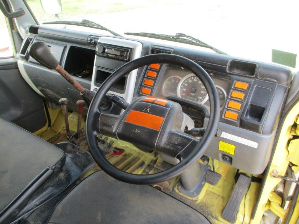 TRUK MITSUBISHI FE SUPER HDX HI-GEAR (4X2)