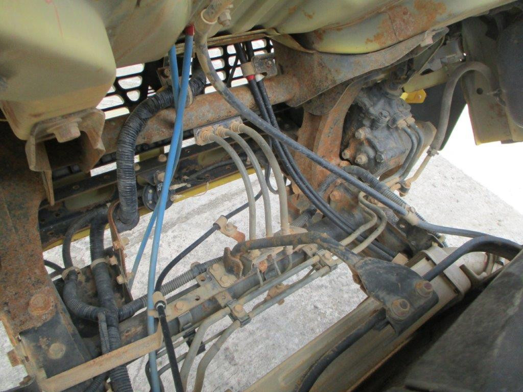 TRUK MITSUBISHI FE SUPER HDX HI-GEAR (4X2)