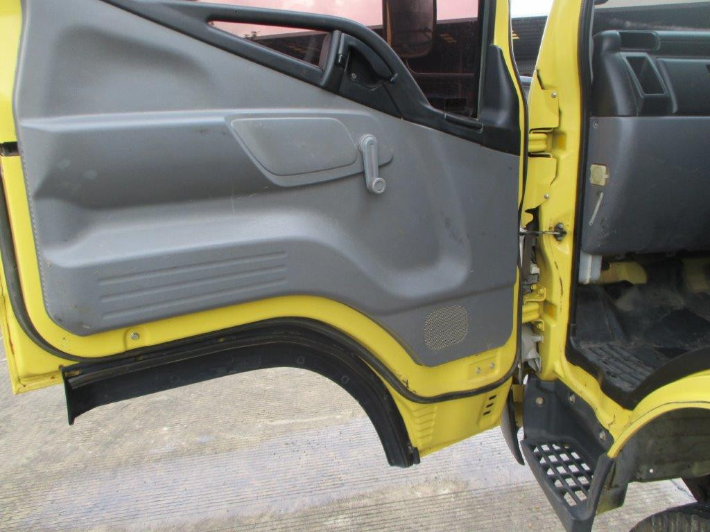 TRUK MITSUBISHI FE SUPER HDX HI-GEAR (4X2)