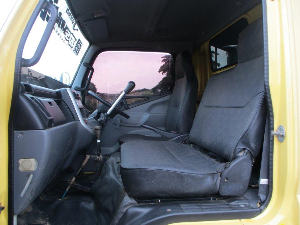 TRUK MITSUBISHI FE SUPER HDX HI-GEAR (4X2)