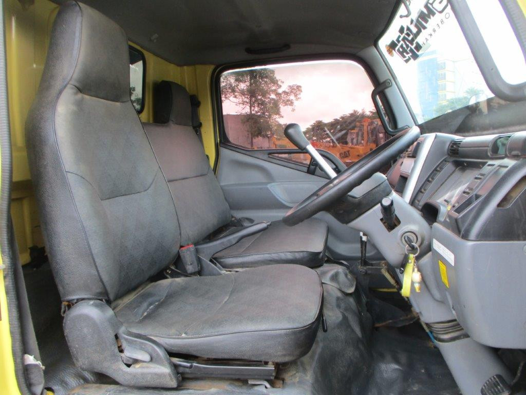 TRUK MITSUBISHI FE SUPER HDX HI-GEAR (4X2)