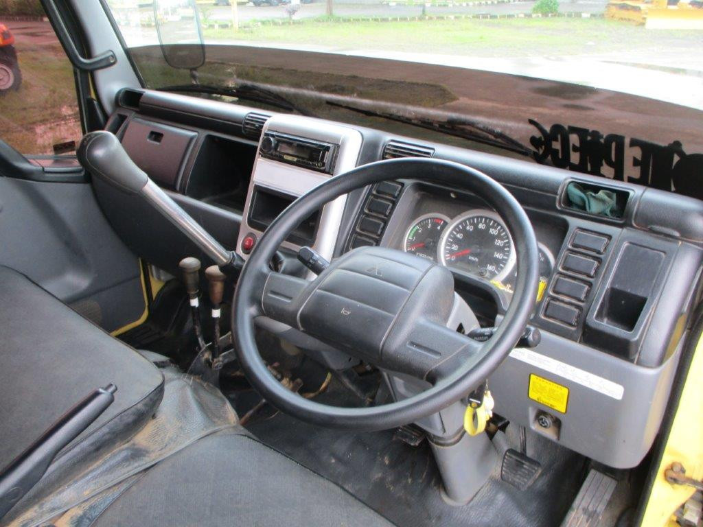 TRUK MITSUBISHI FE SUPER HDX HI-GEAR (4X2)