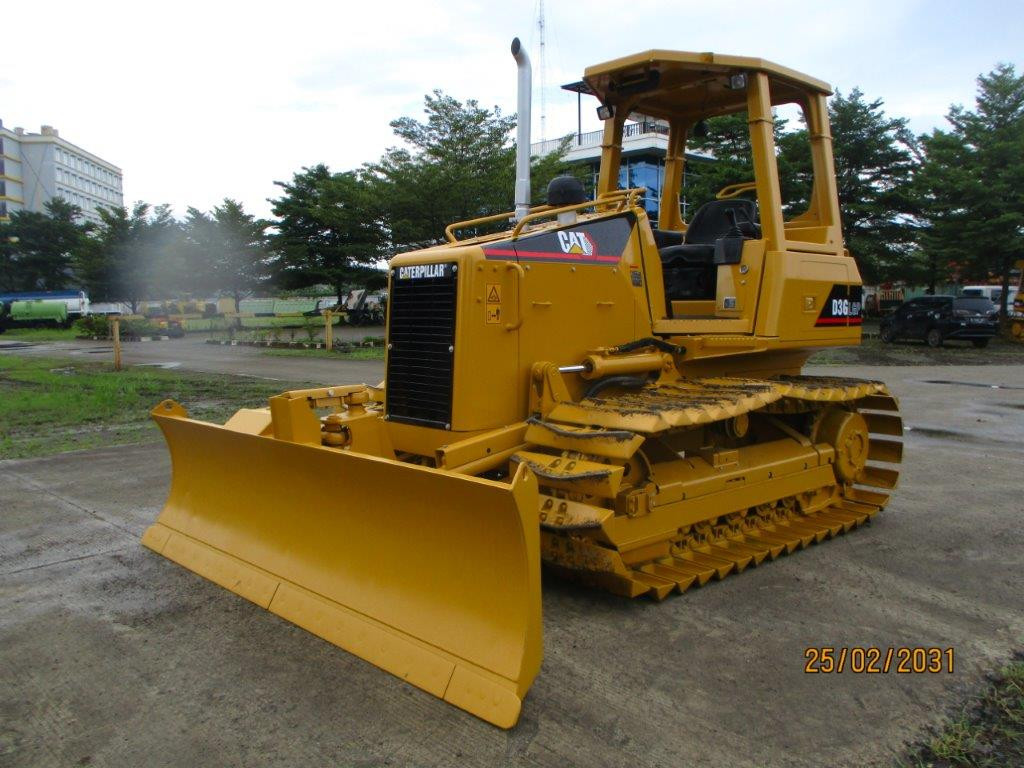 ALAT BERAT CATERPILLAR D3G