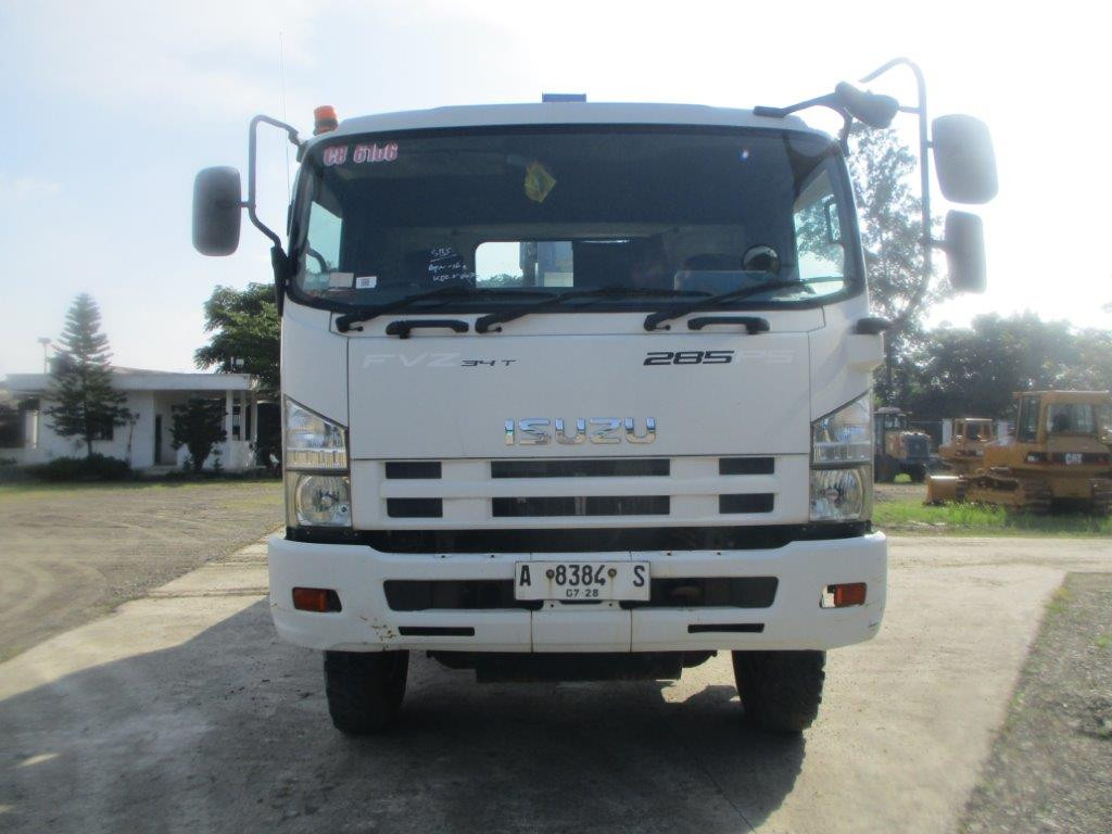 TRUK ISUZU FVZ 34 T