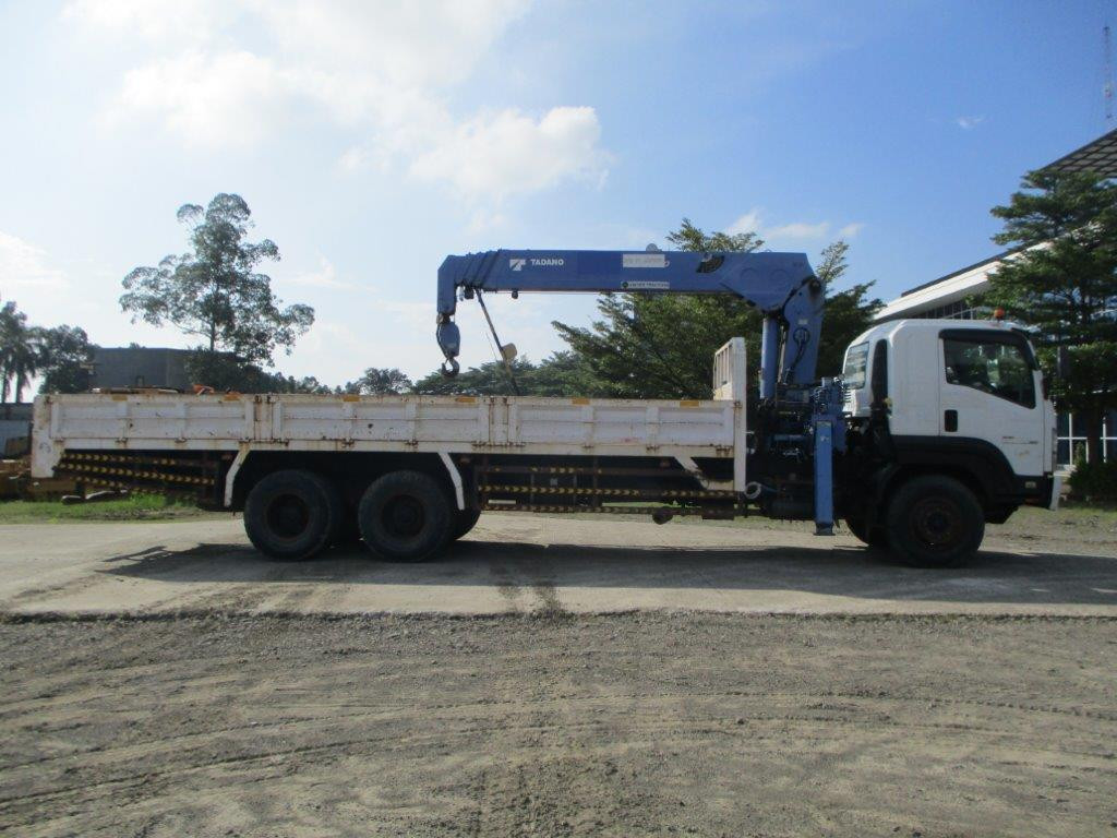 TRUK ISUZU FVZ 34 T