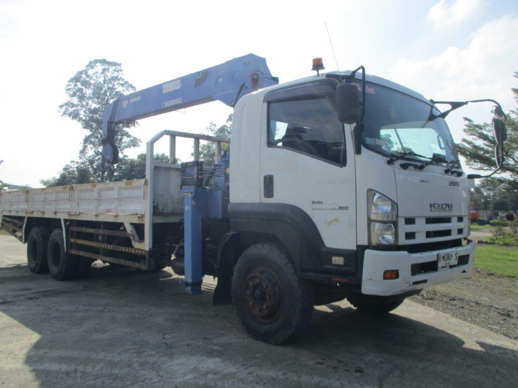 TRUK ISUZU FVZ 34 T
